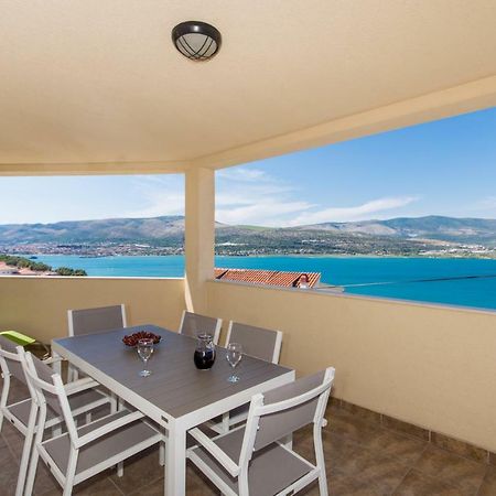 Apartments Bluesky Трогир Экстерьер фото