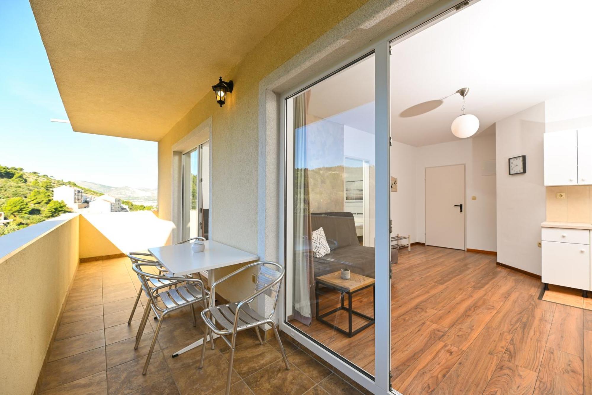 Apartments Bluesky Трогир Экстерьер фото