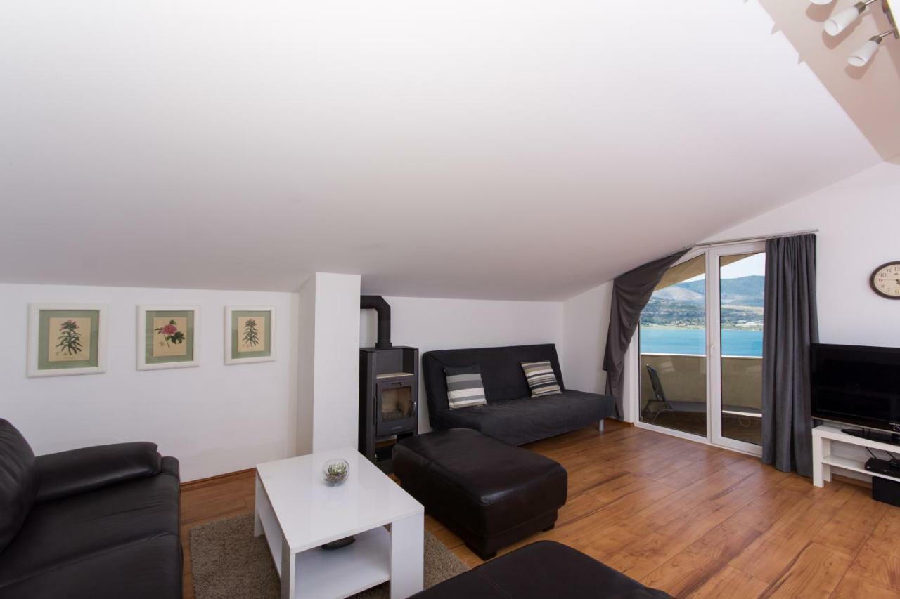 Apartments Bluesky Трогир Экстерьер фото
