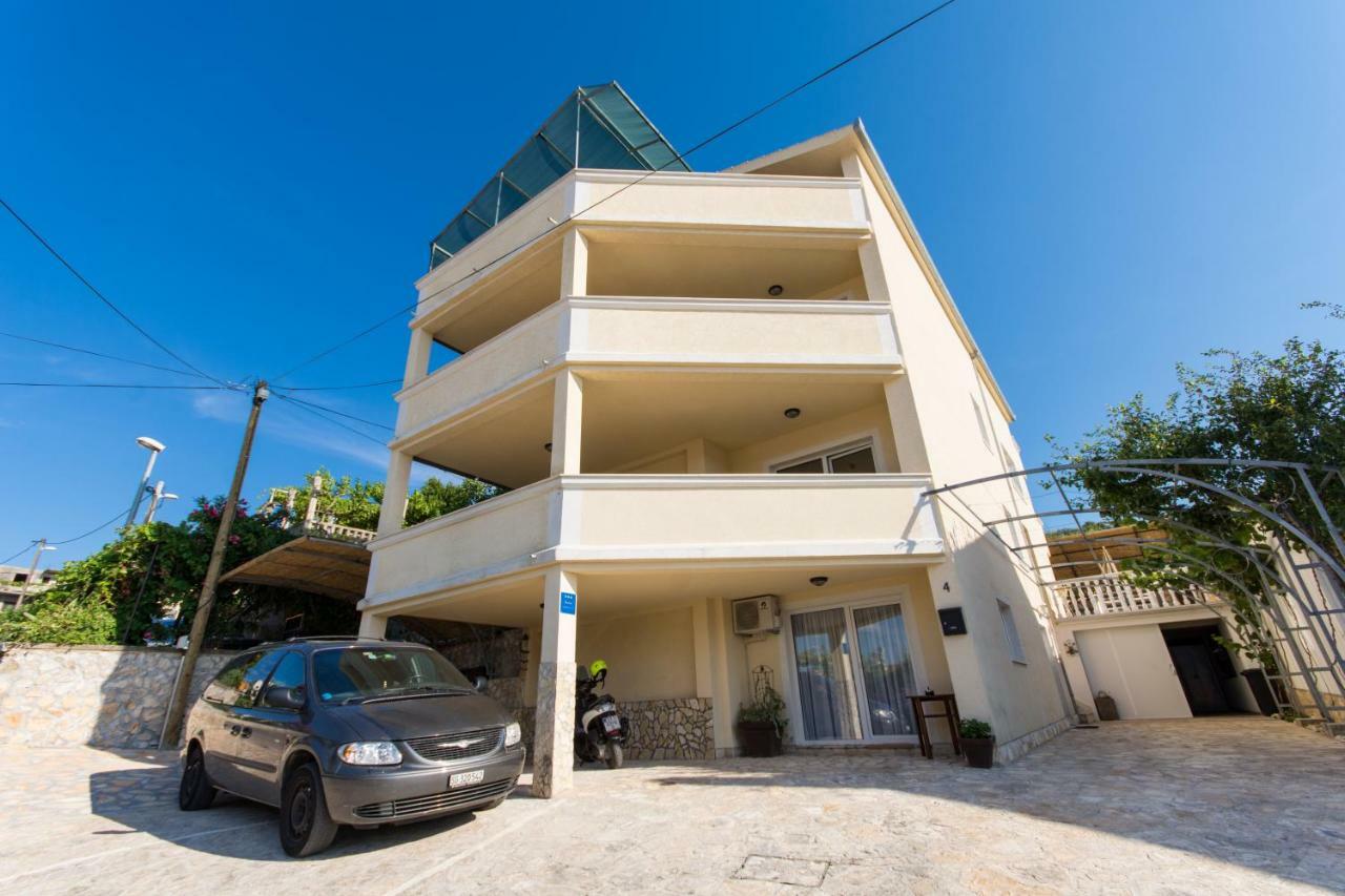 Apartments Bluesky Трогир Экстерьер фото