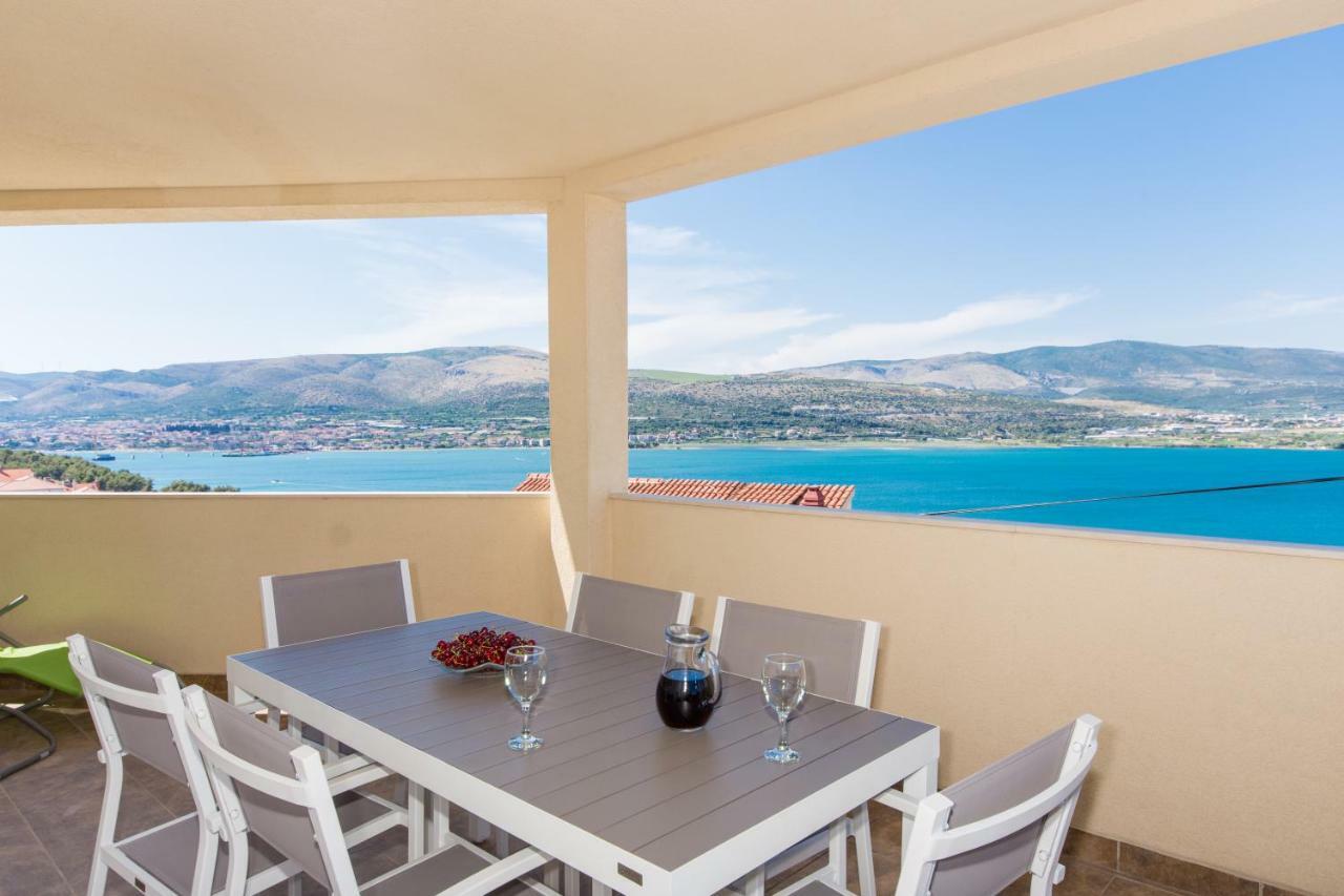 Apartments Bluesky Трогир Экстерьер фото