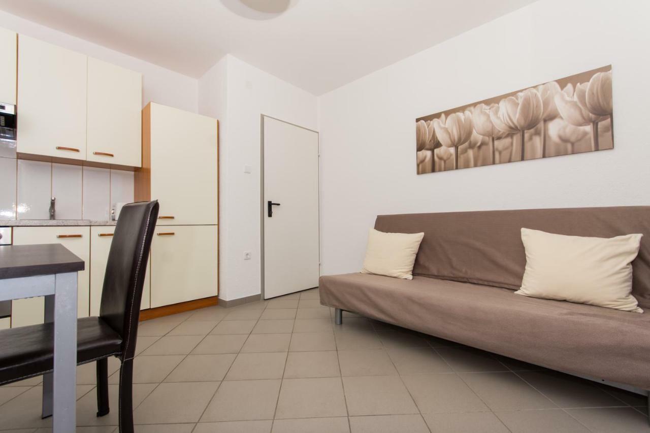 Apartments Bluesky Трогир Экстерьер фото